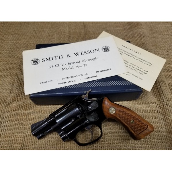 Smith and Wesson Model 37 Airweight w/Box