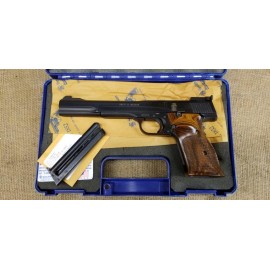 Smith and Wesson Model 41 Target Pistol 7.5 inch barrel